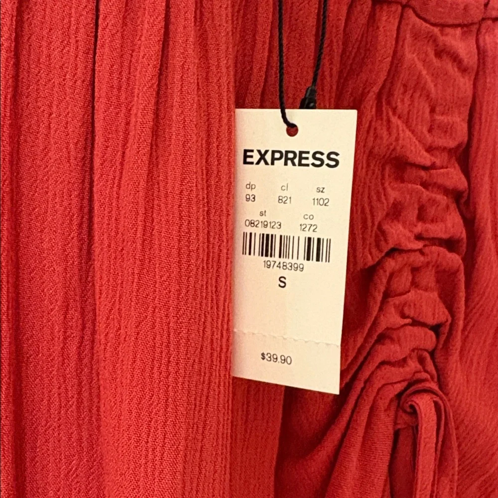 Express Red Ruched Skirt - Picture 4 of 6